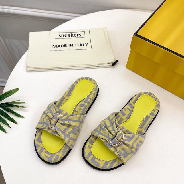 FENDI FLAT SLIPPER IN YELLOW MIX GREY MONOGRAM JACQUARD FABRIC WITH GOLD HARDWARE