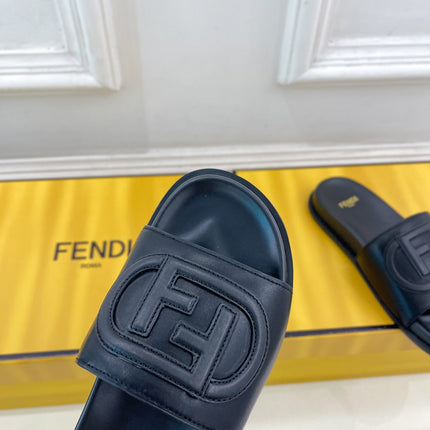 FENDI LOGO SLIDES IN BLACK CALFSKIN