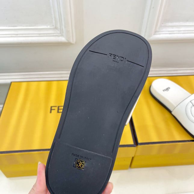 FENDI LOGO SLIDES IN WHITE CALFSKIN