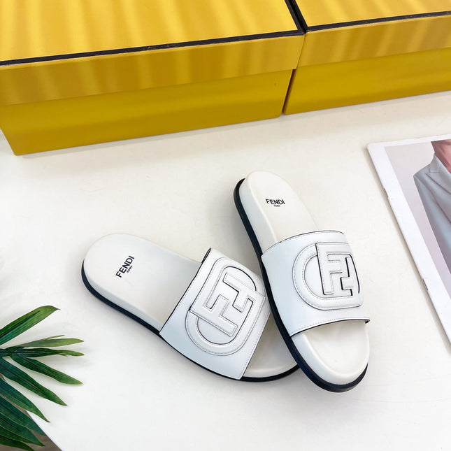 FENDI LOGO SLIDES IN WHITE CALFSKIN