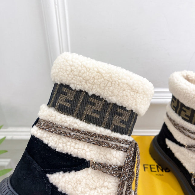 FENDI BOOTS 50MM IN BLACK AND BEIGE SHEARLING AND SUEDE