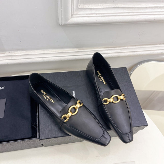 FLAT LOAFERS WITH GOLD CHAIN IN BLACK SMOOTH CALFSKIN