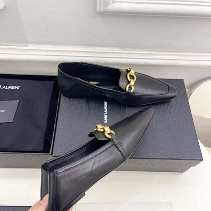 FLAT LOAFERS WITH GOLD CHAIN IN BLACK SMOOTH CALFSKIN