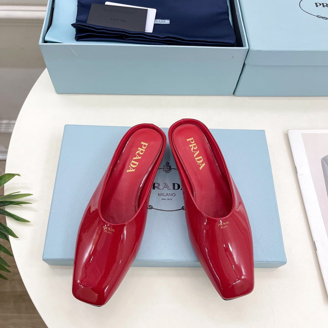 MULES SQUARE TOE IN RED SHINY CALFSKIN