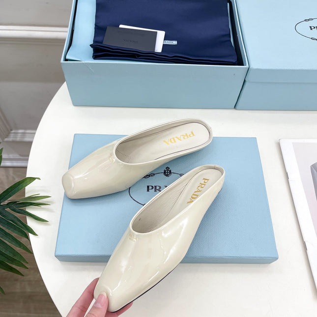 MULES SQUARE TOE IN WHITE SHINY CALFSKIN