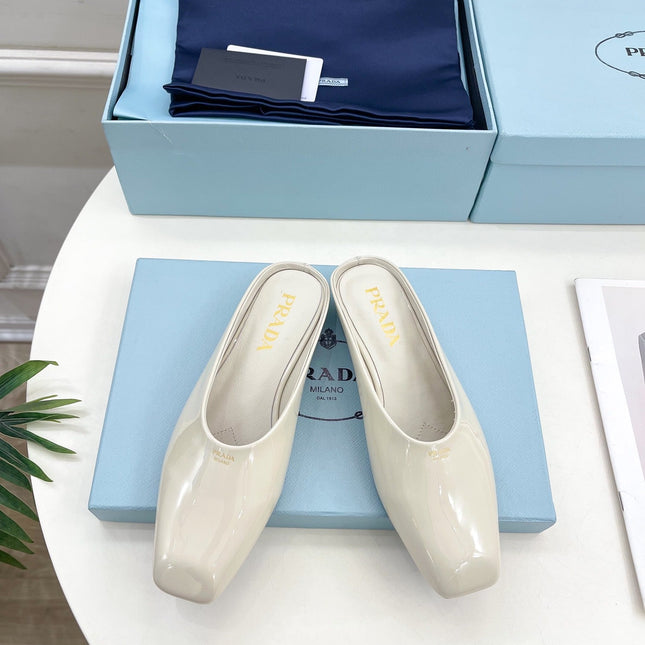 MULES SQUARE TOE IN WHITE SHINY CALFSKIN