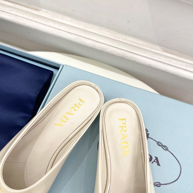 MULES SQUARE TOE IN WHITE SHINY CALFSKIN