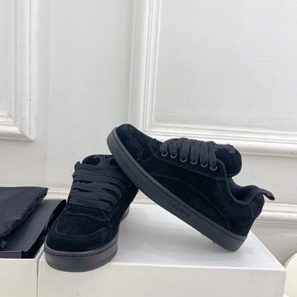 HUNTINGTON LOW LACE-UP SNEAKER IN BLACK SUEDE AND MESH