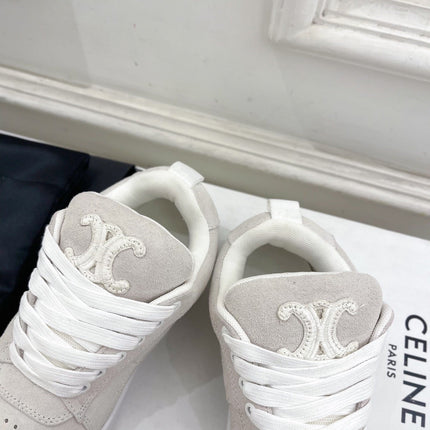 HUNTINGTON LOW LACE-UP SNEAKER IN PALE GRAY SUEDE AND MESH