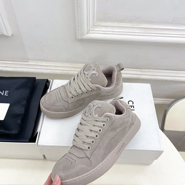 HUNTINGTON LOW LACE-UP SNEAKER IN PASTEL GRAY SUEDE AND MESH