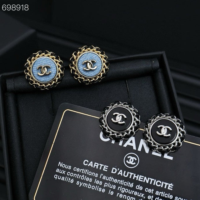 CC 25P STUD EARRINGS IN BLUE DENIM BLACK CALFSKIN-THREADED BUTTON