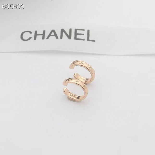 COCO CRUSH QUILTED MOTIF HOOP EARRINGS