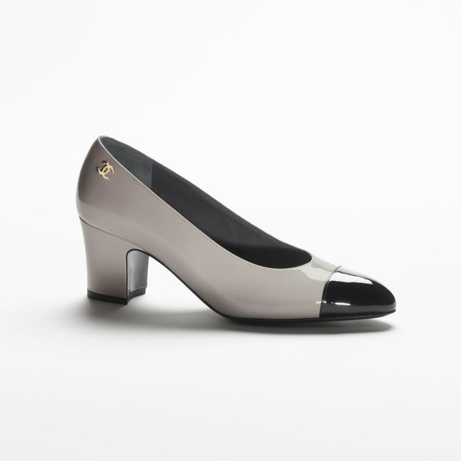 PUMPS LIGHT GRAY BLACK PATENT CALFSKIN