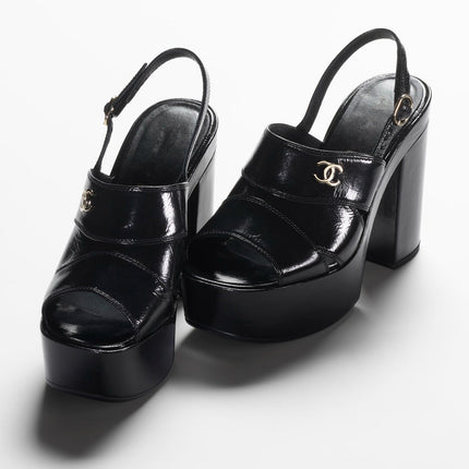 SANDALS BLACK PATENT CRUMPLED LAMBSKIN