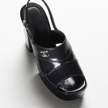 SANDALS BLACK PATENT CRUMPLED LAMBSKIN