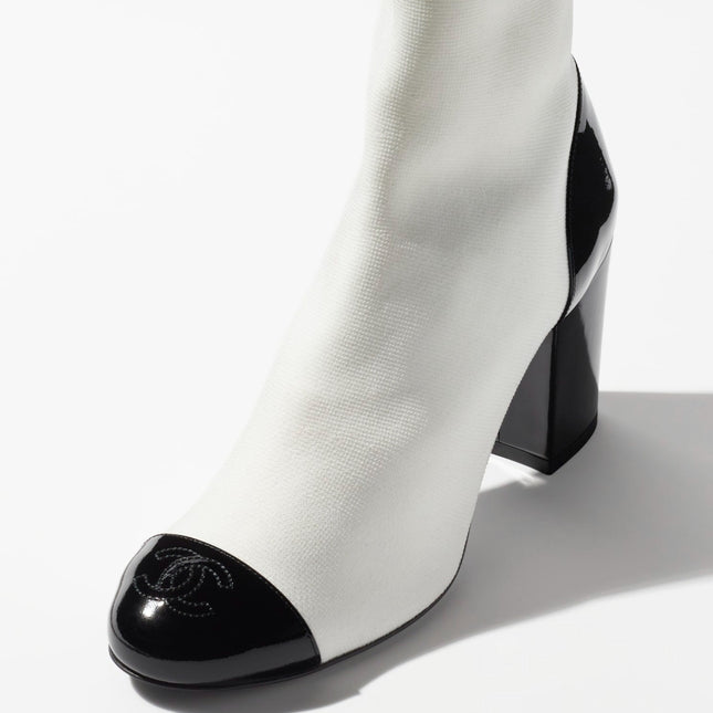 SHORT BOOTS WHITE BLACK KNIT PATENT CALFSKIN