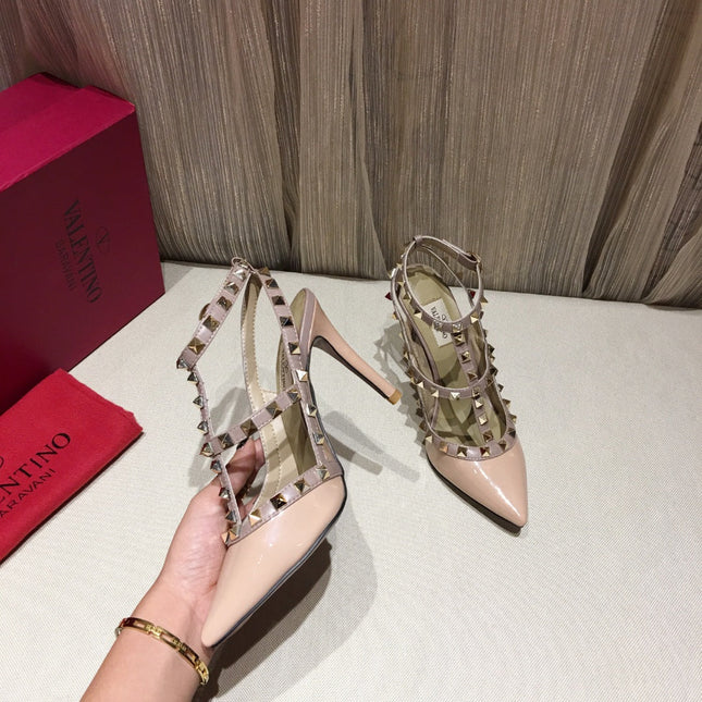 ROCKSTUD CAGED HIGH PUMP IN PEACHY MIX LIGHT PINK PATENT CALFSKIN 100 MM