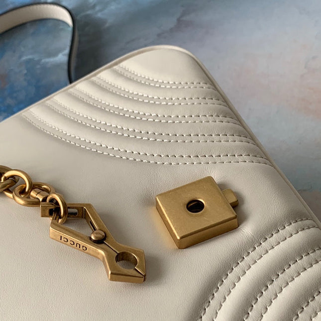 GG Marmont 26.5cm White Calfskin Gold Hardware