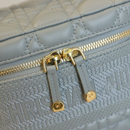 SMALL TRAVEL VANITY CASE CLOUD BLUE LAMBSKIN